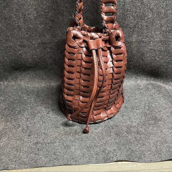 Woven Faux Leather Bucket Bag Drawstring Shoulder Bag Casual Brown - Picture 1 of 3